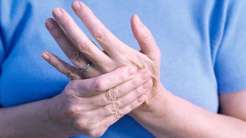Die Ursachen für Schmerzen in den Fingern Gelenke